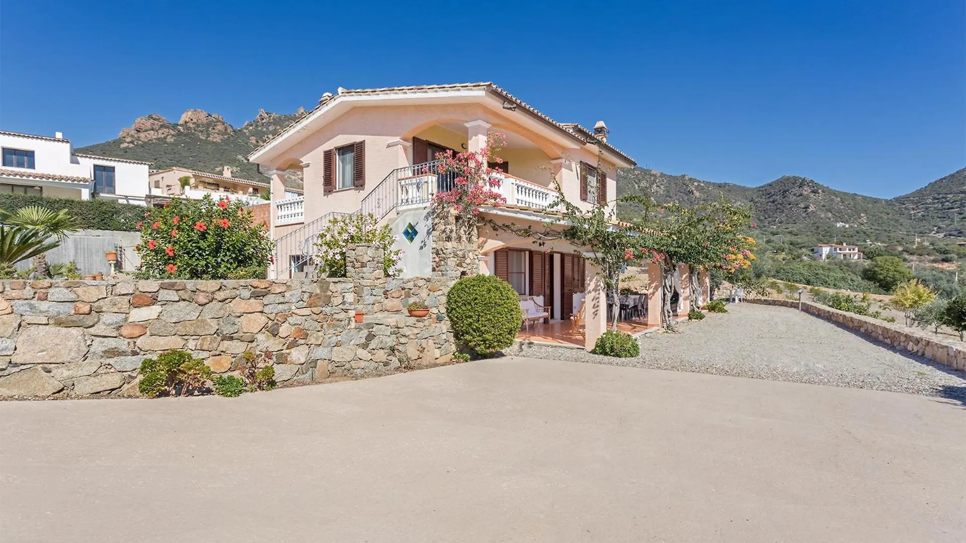 Domu Elgive Villa Tertenia Italy